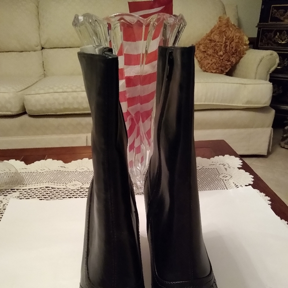 Charlotte Russe Boots - Picture 2 of 8